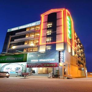 Inn Home Hotel Muar
